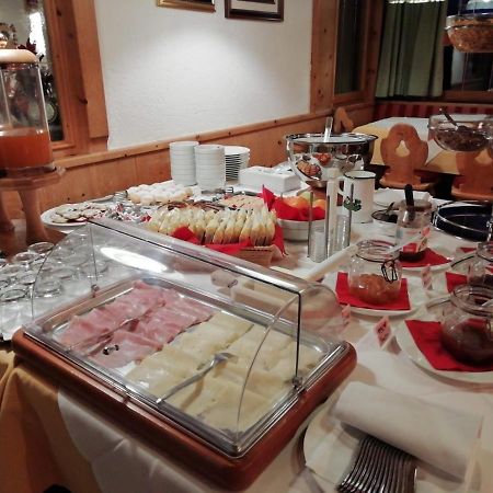 Rifugio Capanna Passo Valles ファルカーデ エクステリア 写真