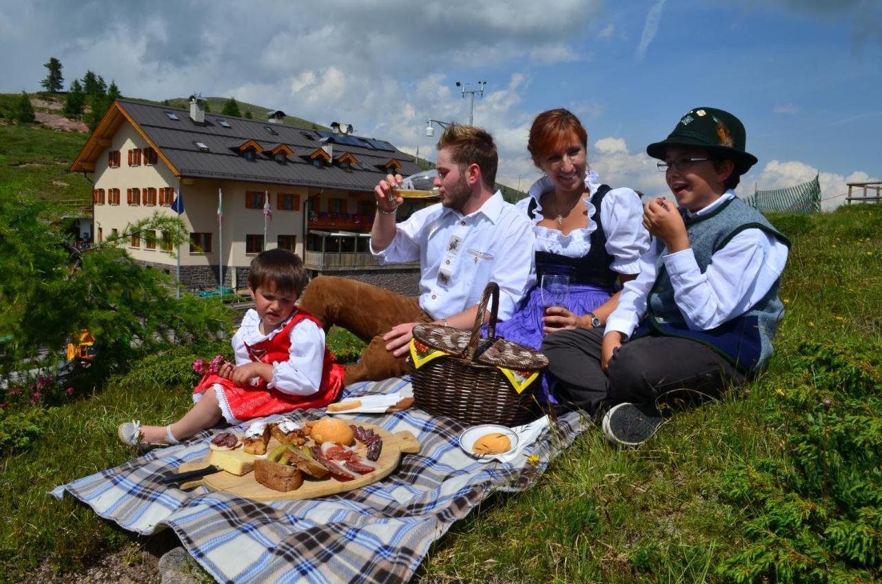 Rifugio Capanna Passo Valles ファルカーデ エクステリア 写真