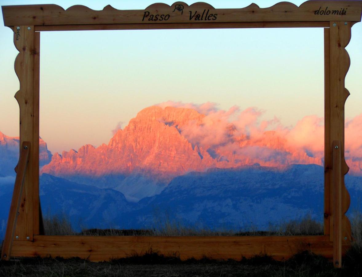 Rifugio Capanna Passo Valles ファルカーデ エクステリア 写真