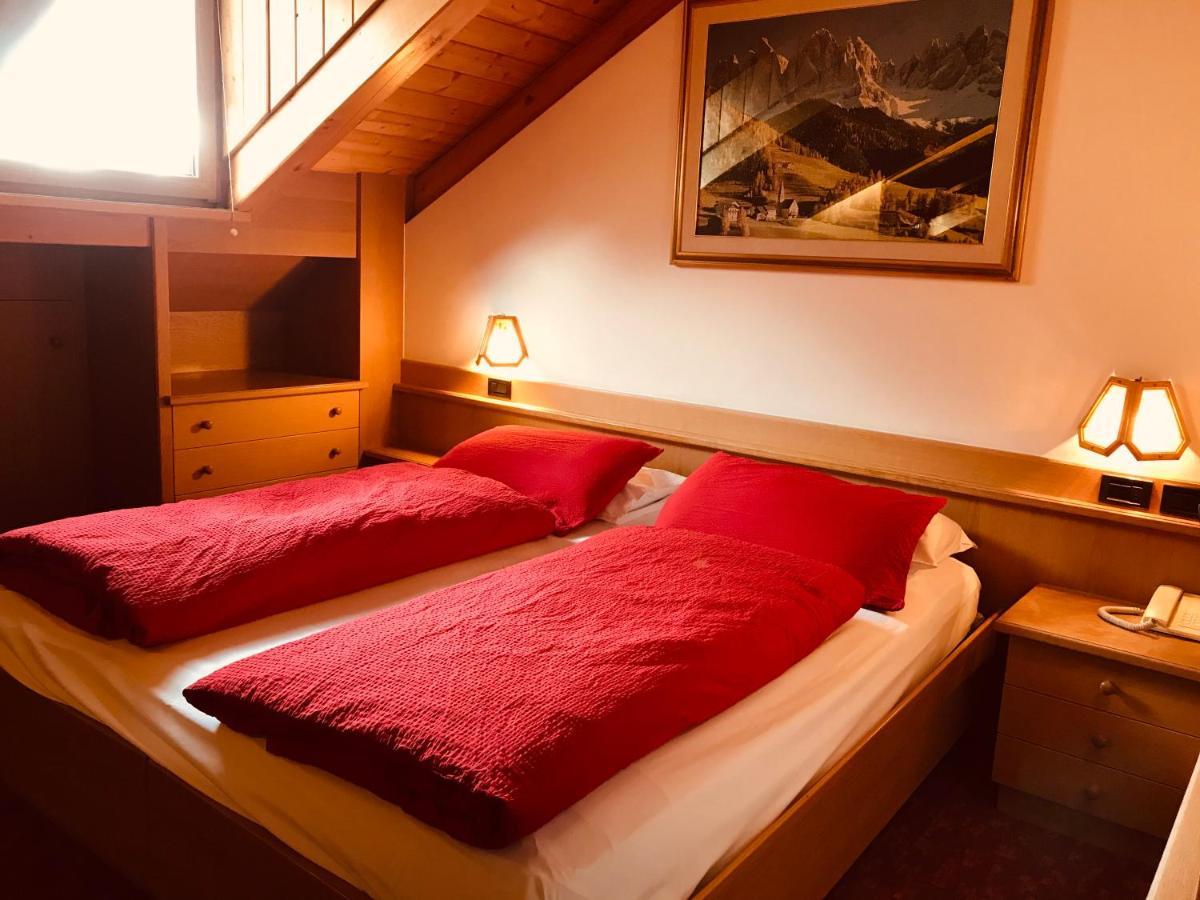 Rifugio Capanna Passo Valles ファルカーデ エクステリア 写真