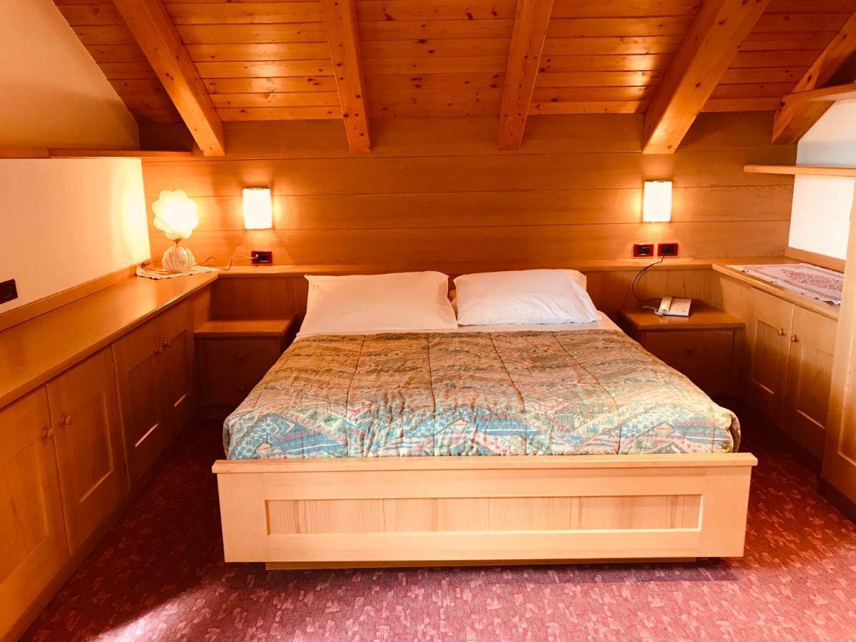 Rifugio Capanna Passo Valles ファルカーデ エクステリア 写真