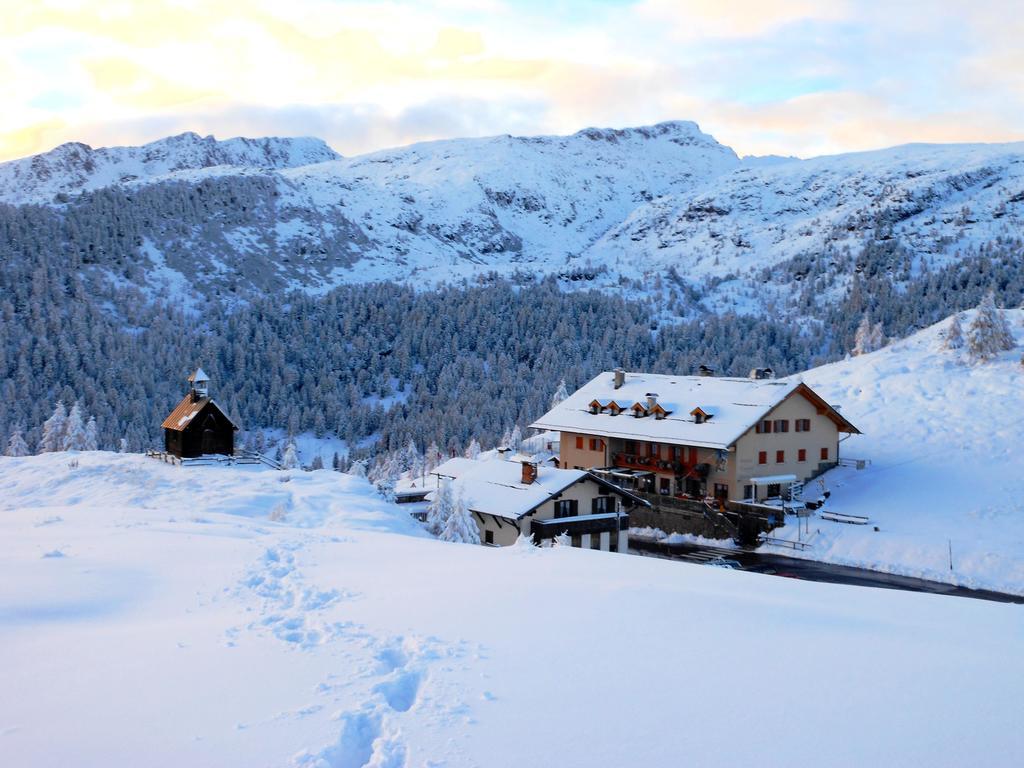 Rifugio Capanna Passo Valles ファルカーデ エクステリア 写真