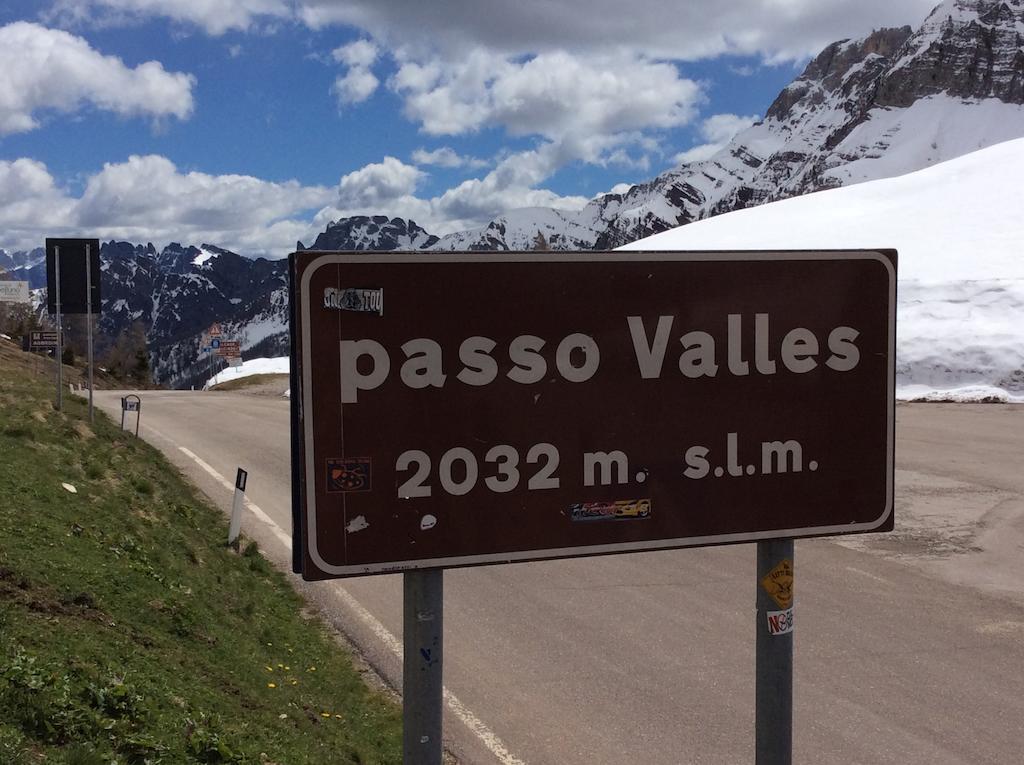 Rifugio Capanna Passo Valles ファルカーデ エクステリア 写真