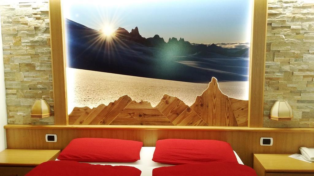 Rifugio Capanna Passo Valles ファルカーデ エクステリア 写真